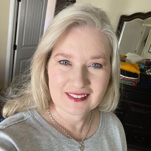 Meet your Posher, Andra